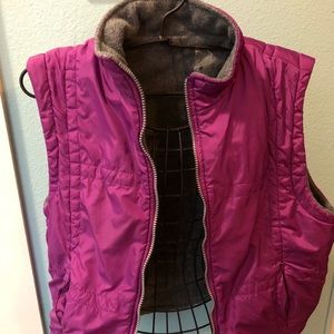 Reversable vest